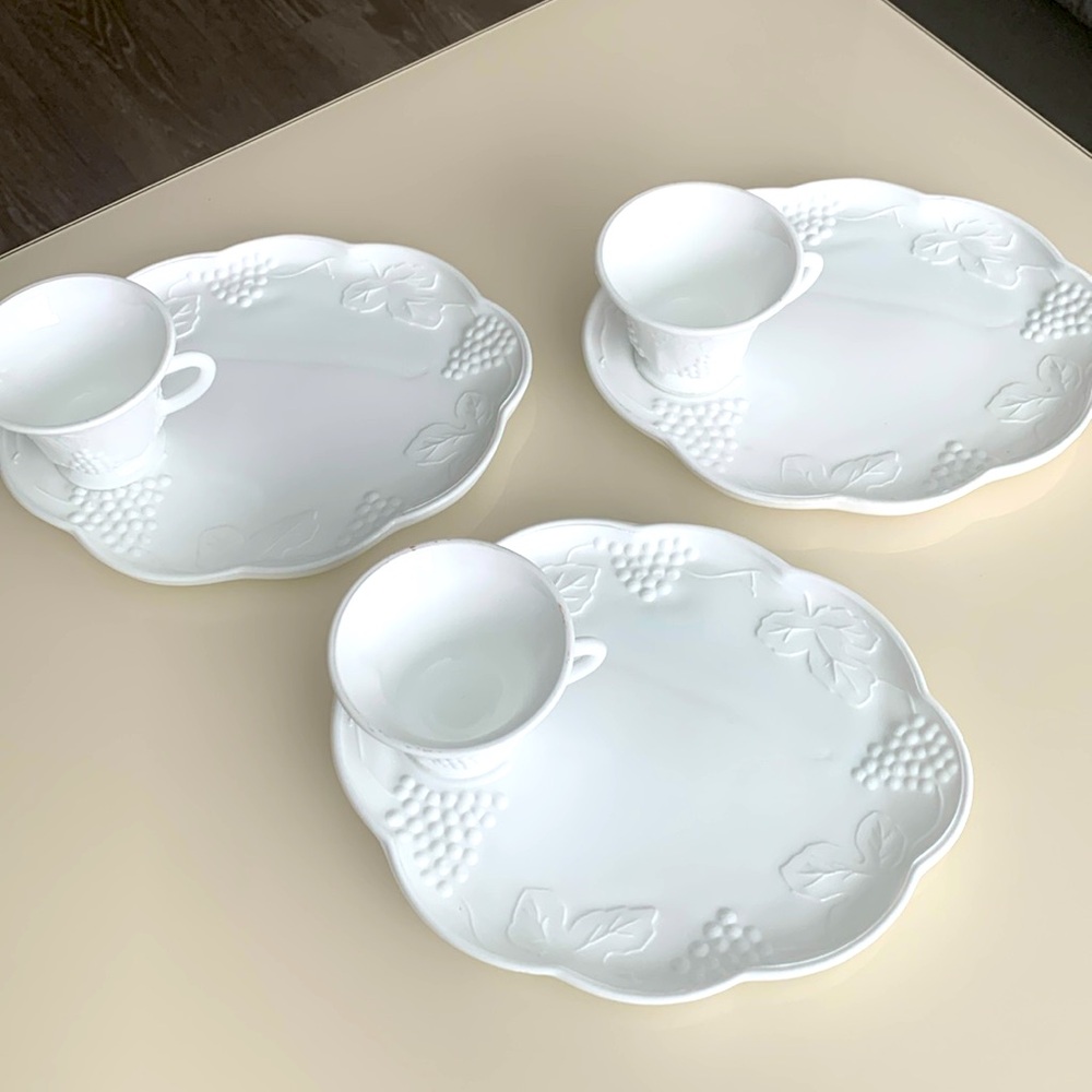 Vintage 1960's Glass snack trays & cups